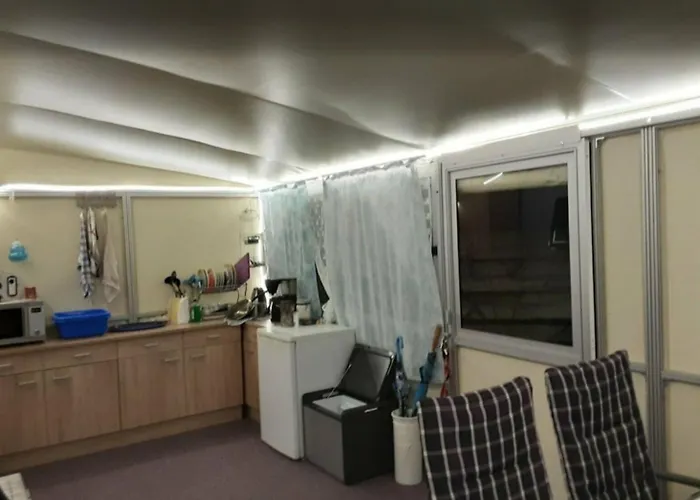 Wohnwagen Mit Festem Vorzelt - Incl. Kemping Fehmarn